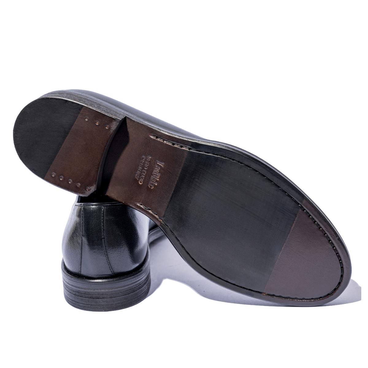 Classica-Allacciata-Derby-Jerold-Wilton-Pelle-Positano-Nero-3