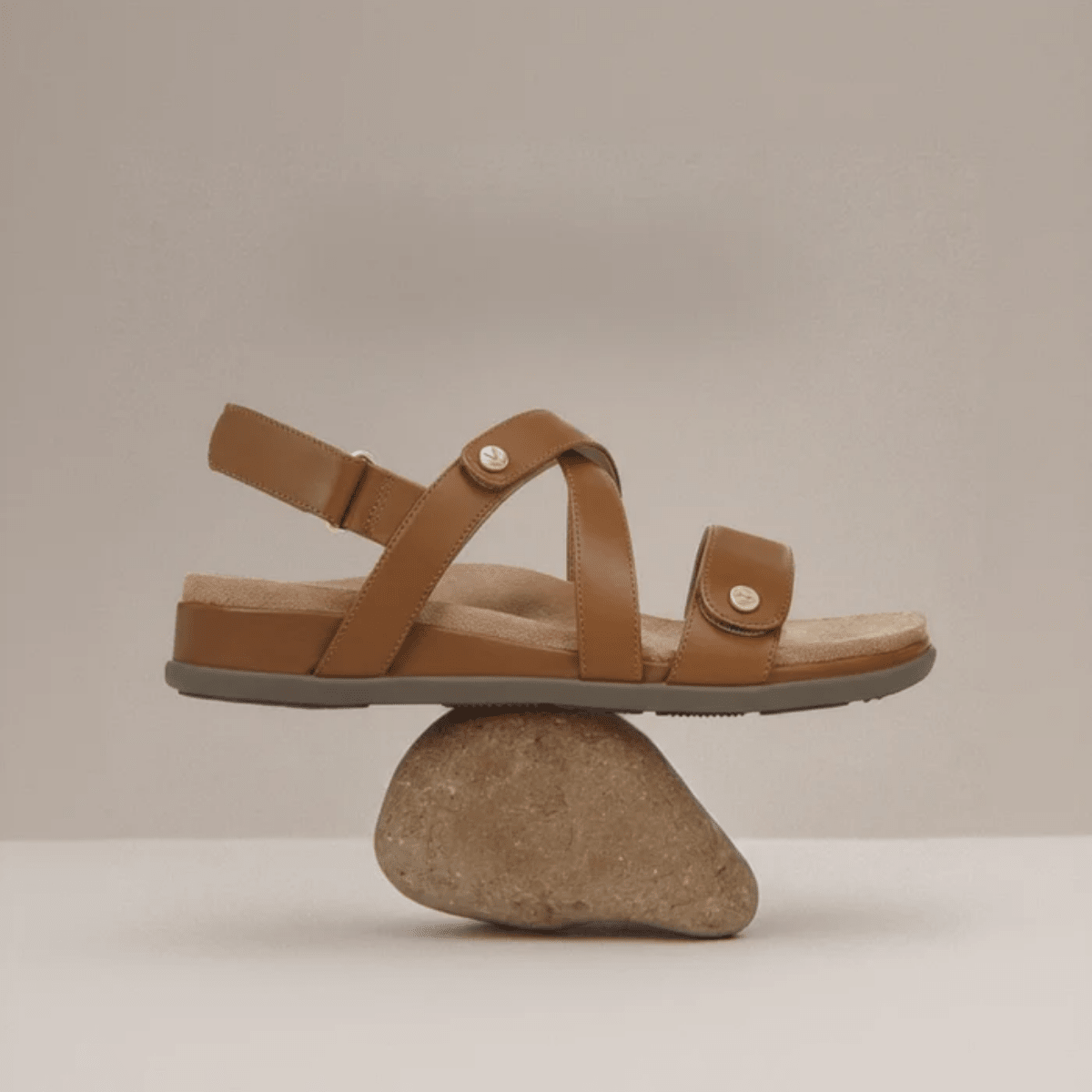 Sandalo Vionic Strap Cypress Pelle Tan - Vionic - Calzature Savorè